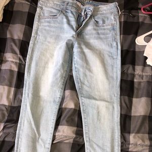 American eagle capris